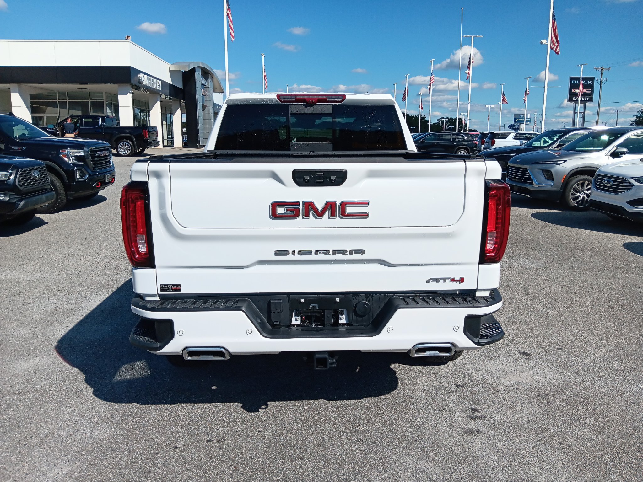 Used 2026 GMC Sierra 1500 AT4 w/ AT4 Premium Package AWD/4WD image 5