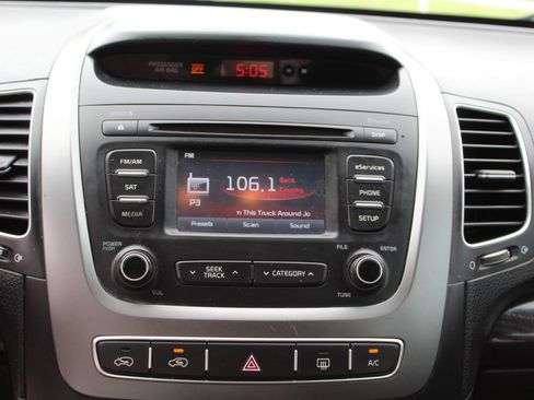 Used 2014 Kia Sorento LX AWD/4WD image 34