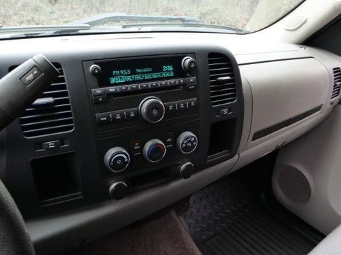 Used 2009 Chevrolet Silverado 1500 W/T w/ LS Package image 8