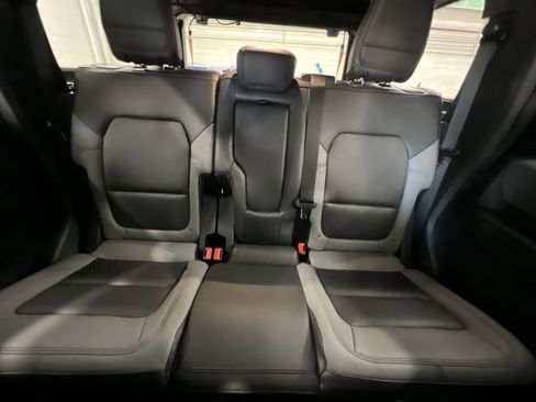 New 2024 Ford Bronco Black Diamond w/ Sasquatch Package image 8