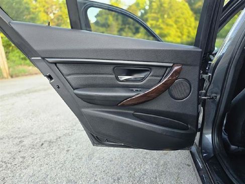 Used 2015 BMW 328d xDrive Sedan AWD/4WD image 27