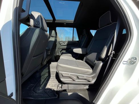 Used 2024 Chevrolet Tahoe Premier image 16