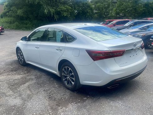 Used 2016 Toyota Avalon XLE FWD image 6