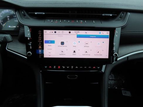 New 2026 Jeep Grand Cherokee Limited AWD/4WD image 5