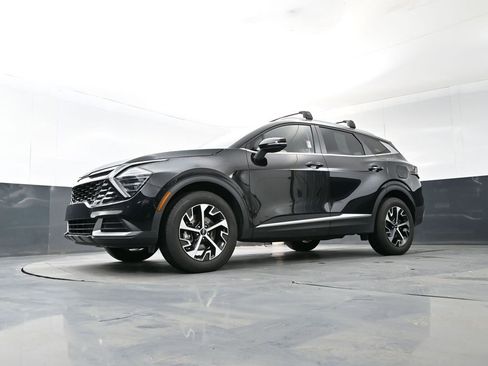 Used 2024 Kia Sportage EX AWD/4WD image 19