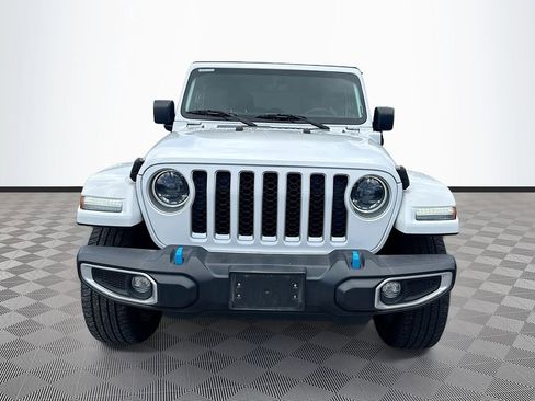 Used 2023 Jeep Wrangler Unlimited Sahara AWD/4WD image 2