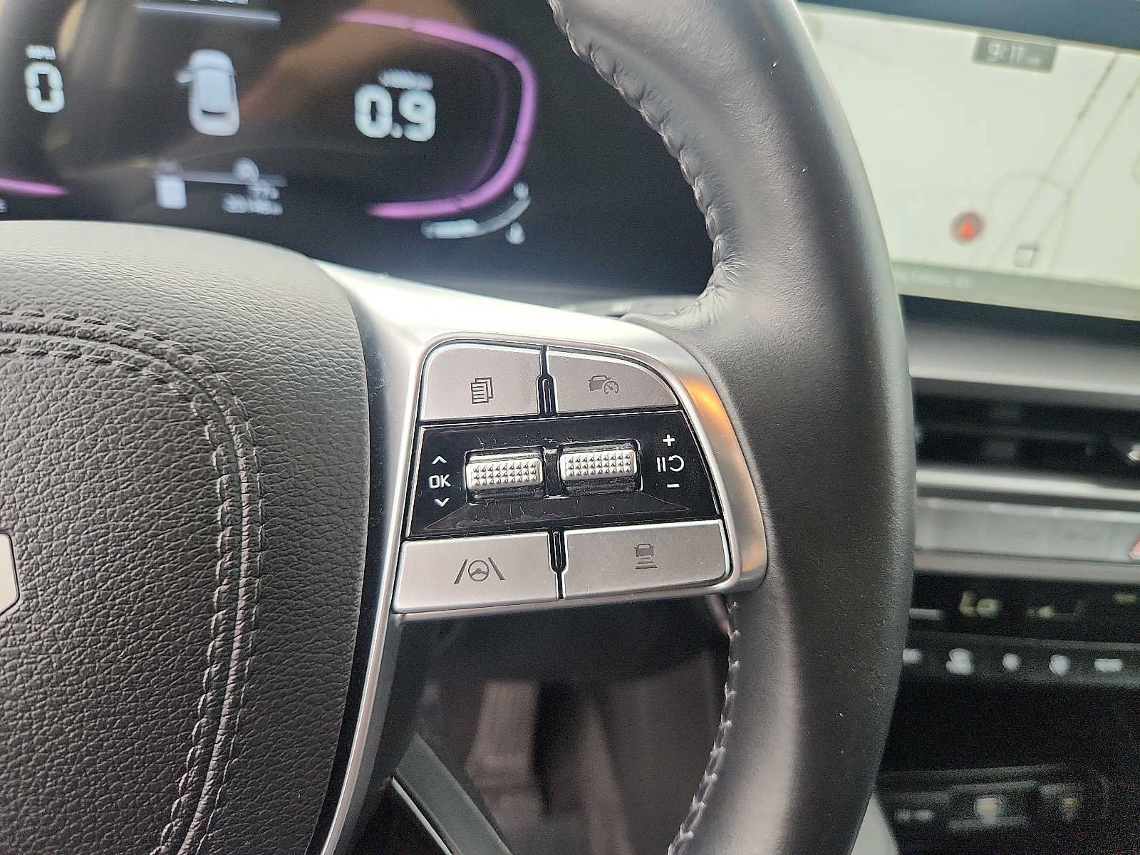 Used 2024 Kia Telluride LX FWD image 21