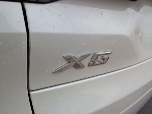 Used 2024 BMW X5 xDrive40i w/ Premium Package image 12