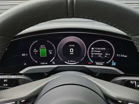 Used 2025 Porsche Taycan GTS image 10
