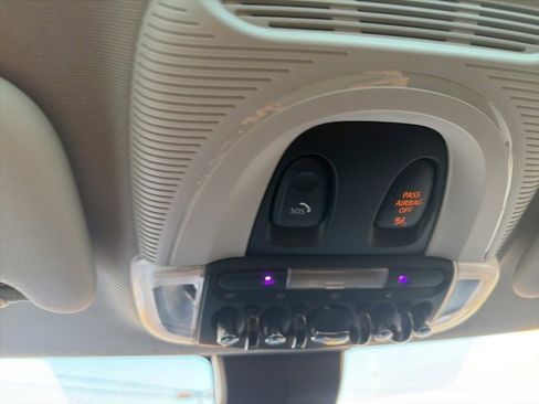 Used 2021 MINI Cooper 4-Door Hardtop w/ Storage Package image 54