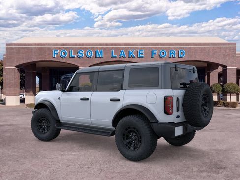 New 2026 Ford Bronco Outer Banks w/ Sasquatch Package AWD/4WD image 4