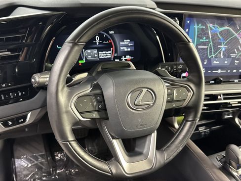 Used 2025 Lexus RX 450h AWD w/ Convenience Package image 28
