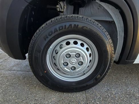 Used 2025 RAM ProMaster 2500 w/ Convenience Group FWD image 27