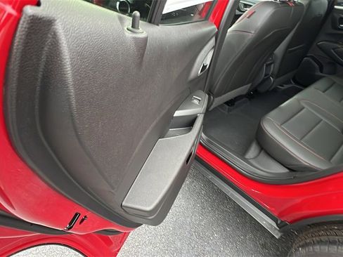 New 2026 Chevrolet Trax RS w/ Sunroof Package image 17