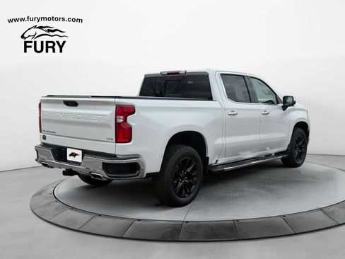 Used 2022 Chevrolet Silverado 1500 LTZ w/ LTZ Premium Package AWD/4WD image 3