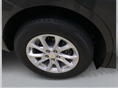Used 2021 Chevrolet Equinox LT FWD image 17