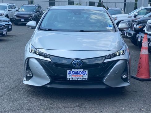 Used 2020 Toyota Prius Prime Limited w/ Carpet Mat Package FWD image 6