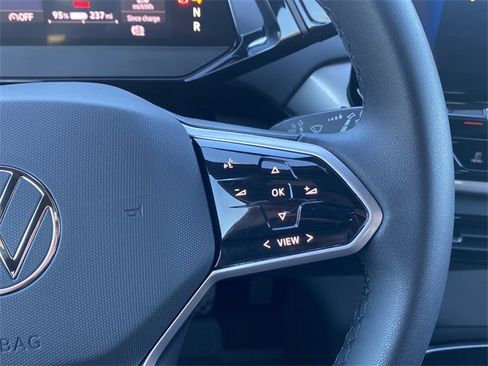 Used 2023 Volkswagen ID.4 Pro S image 24