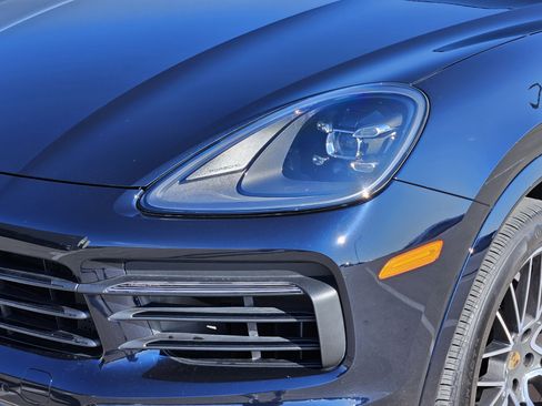Certified 2023 Porsche Cayenne image 12