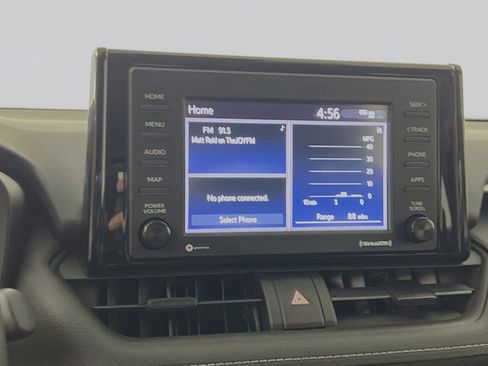 Used 2021 Toyota RAV4 XLE image 27