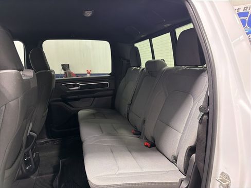 Used 2023 RAM 1500 Big Horn AWD/4WD image 12