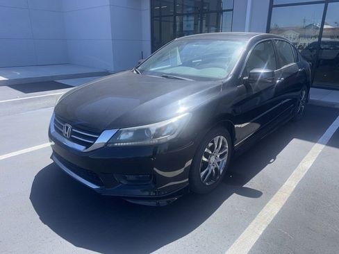 Used 2014 Honda Accord EX image 3