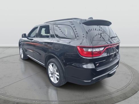 Used 2023 Dodge Durango GT image 3