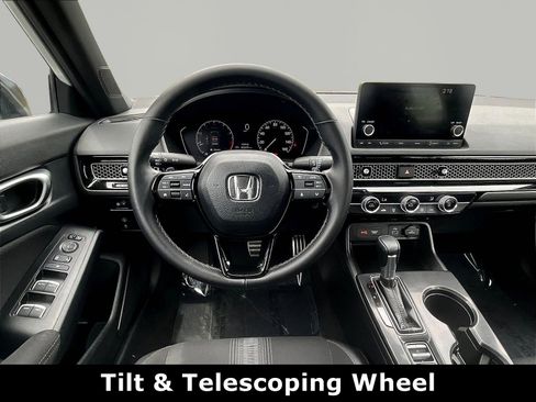 Used 2023 Honda Civic Sport image 8