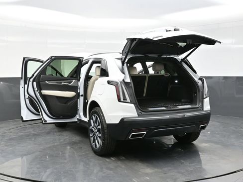 New 2025 Cadillac XT5 Sportv w/ Technology Package image 37