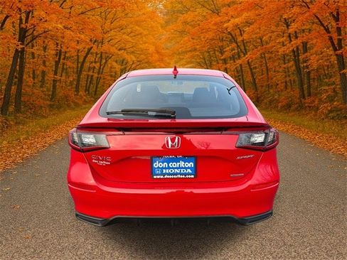 Certified 2025 Honda Civic Sport image 5