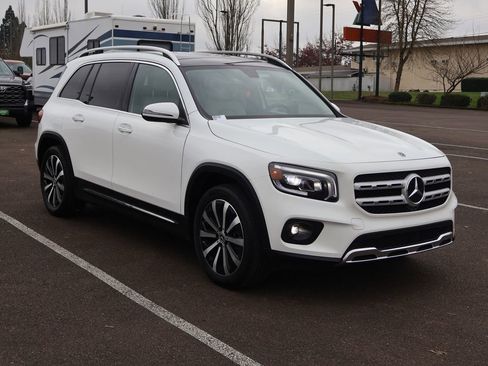 Used 2022 Mercedes-Benz GLB 250 4MATIC image 10