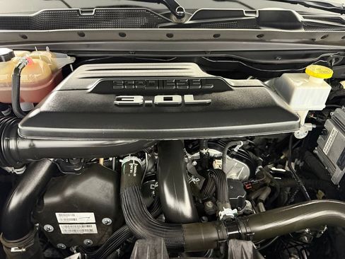Used 2023 RAM 1500 Laramie AWD/4WD image 35