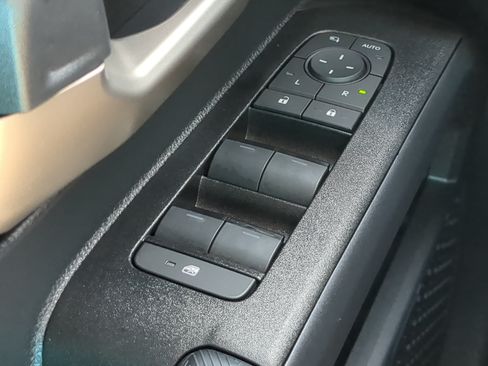 Used 2025 Toyota 4Runner Limited RWD image 23