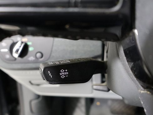 Used 2017 Audi A4 2.0T Premium Plus image 22