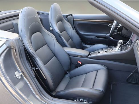 Used 2019 Porsche 911 Turbo S AWD/4WD image 17