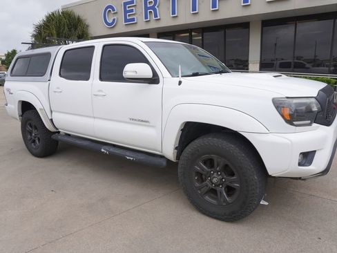 Used 2012 Toyota Tacoma 4x4 Double Cab w/ TRD Sport Pkg image 1