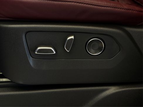 New 2026 Cadillac Escalade Luxury image 31