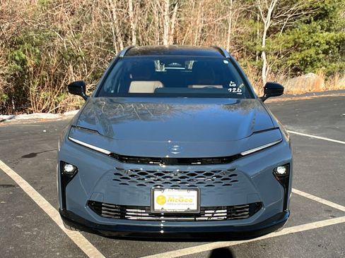 New 2026 Toyota Crown Signia Limited w/ Advanced Technology Package image 8