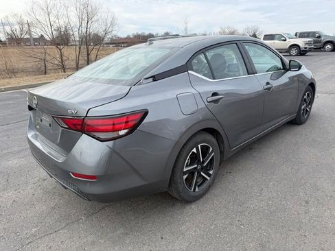 Used 2024 Nissan Sentra SV image 7