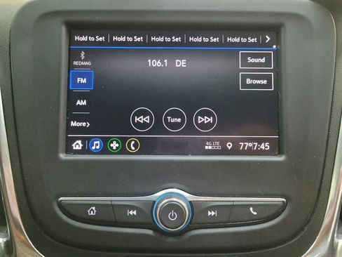 Used 2021 Chevrolet Equinox LT FWD image 25