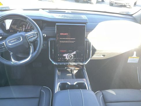 New 2026 GMC Acadia Denali w/ Super Cruise Package FWD image 17