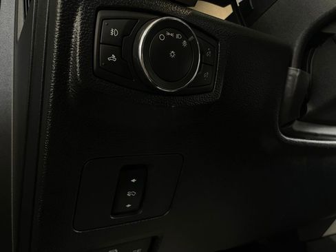 Used 2017 Ford F250 Lariat w/ Lariat Value Package image 28