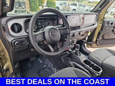 New 2026 Jeep Gladiator Sport AWD/4WD image 15