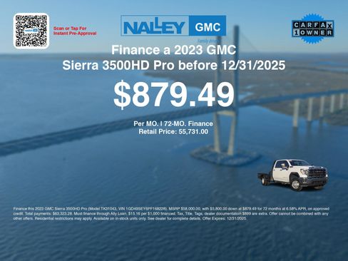 Used 2023 GMC Sierra 3500 Pro w/ Convenience Package image 3