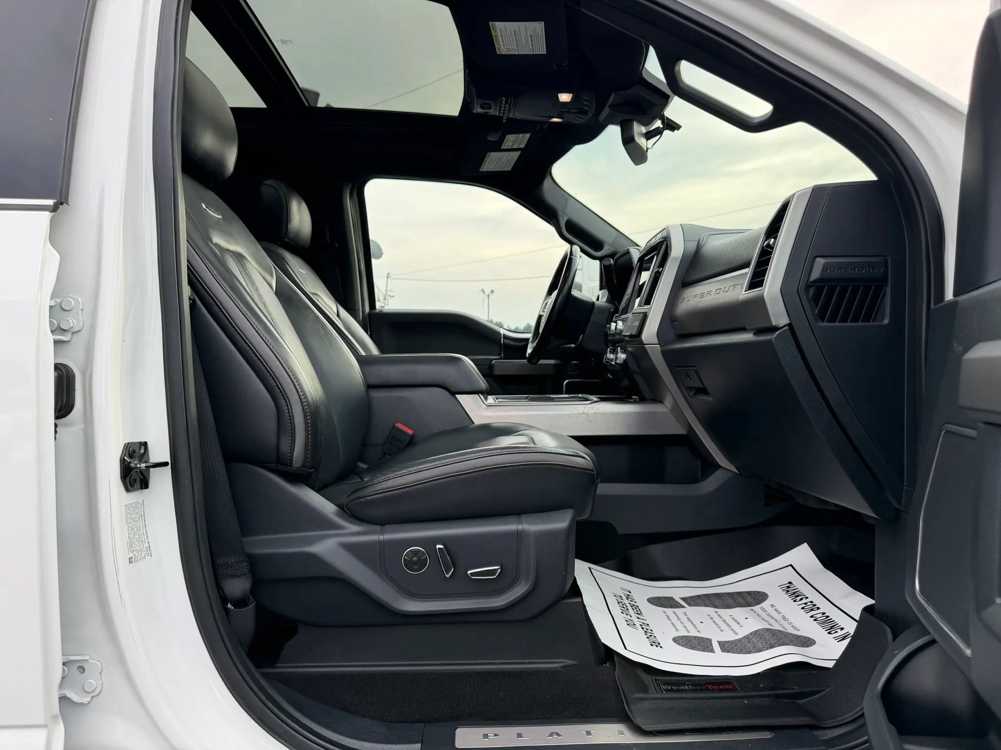 Used 2022 Ford F250 Platinum AWD/4WD image 28