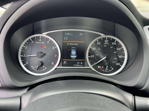 Used 2019 Nissan Sentra SV w/ Special Edition Package FWD image 26