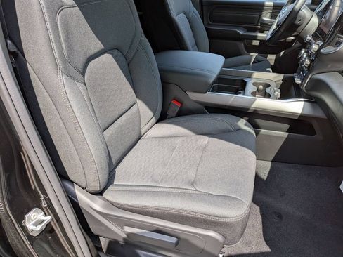 New 2026 RAM 1500 Express AWD/4WD image 22