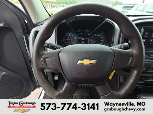 Used 2020 Chevrolet Colorado W/T RWD image 19