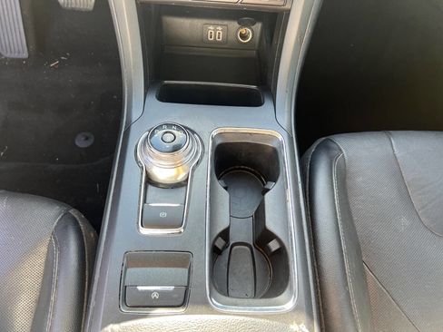 Used 2020 Ford Fusion Titanium image 20