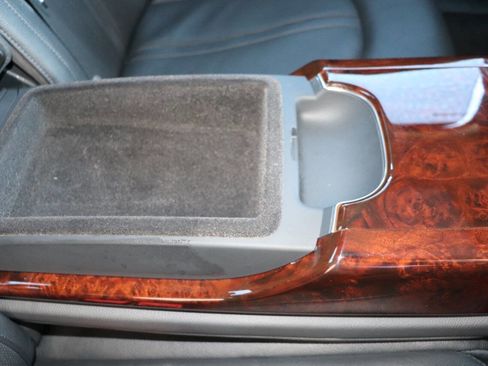 Used 2013 Audi A8 L 3.0T w/ Driver Assistance Pkg image 52